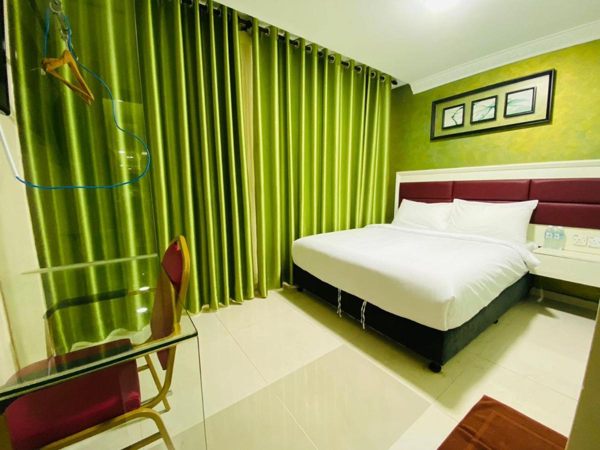 Surya Boutique Hotel Klang Extérieur photo